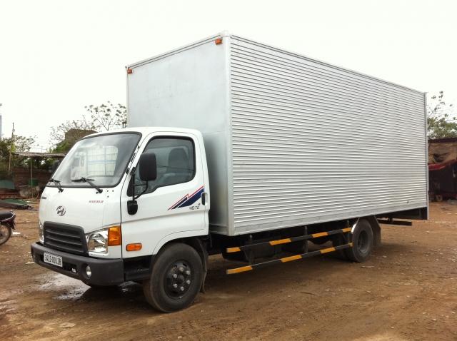 Xe tải 3,5 tấn - Vận Tải Trung Hậu - Công Ty TNHH Thương Mại Dịch Vụ Vận Tải Xây Dựng Trung Hậu